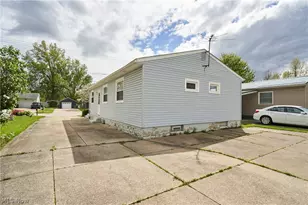 1451 Grand Blvd, Barberton, OH 44203 - Photo 24