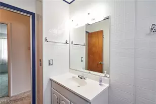 1451 Grand Blvd, Barberton, OH 44203 - Photo 10