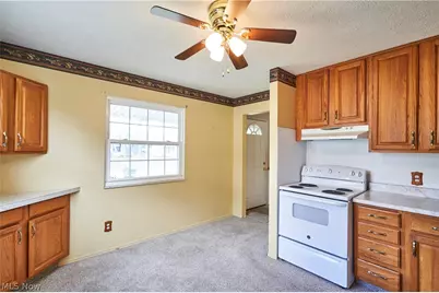 1451 Grand Boulevard, Barberton, OH 44203 - Photo 6