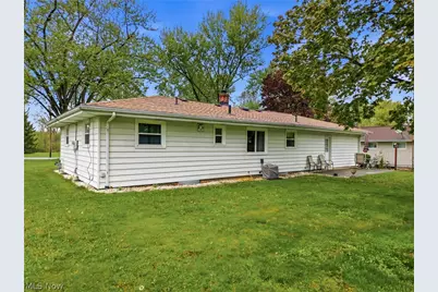 3130 Lynwood Drive NW, Warren, OH 44485 - Photo 6