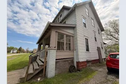 197 W Delason Avenue, Youngstown, OH 44507 - Photo 2