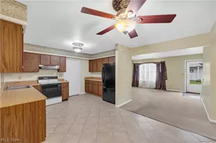 7246 Scottsdale Cir, Mentor, OH 44060 - Photo 2