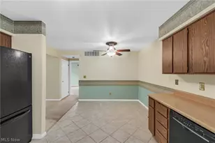 7246 Scottsdale Cir, Mentor, OH 44060 - Photo 4