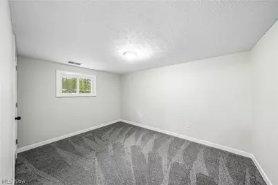 9564 Wolf Road, Windham, OH 44288 - Photo 28