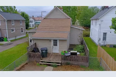 146 W 8th Street, Dover, OH 44622 - Photo 4
