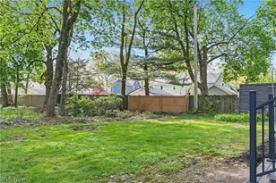 2422 Chestnut Blvd, Cuyahoga Falls, OH 44223 - Photo 40