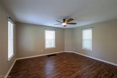 217 E Bergey Street, Wadsworth, OH 44281 - Photo 10