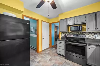 8510 Murray Ridge Road, Elyria, OH 44035 - Photo 18