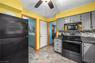 8510 Murray Ridge Rd, Elyria, OH 44035 - Photo 18