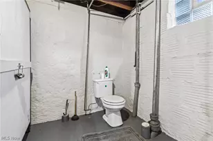 636 Polk Ave, Akron, OH 44314 - Photo 30