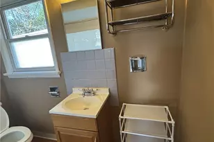2350 Newton St, Akron, OH 44305 - Photo 6