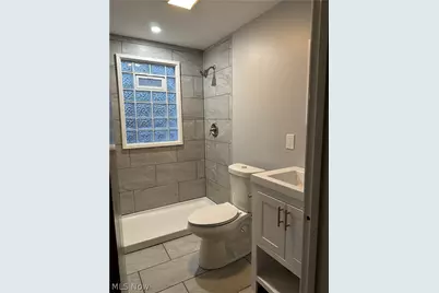 5247 Old Oxford Lane #3, Youngstown, OH 44512 - Photo 10