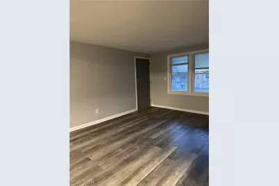 5247 Old Oxford Lane #3, Youngstown, OH 44512 - Photo 6