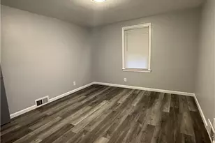 5247 Old Oxford Ln, Youngstown, OH 44512 - Photo 14