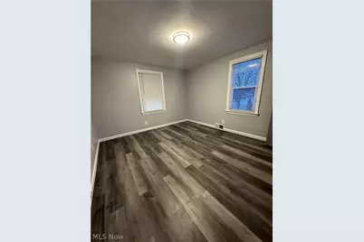 5247 Old Oxford Lane #3, Youngstown, OH 44512 - Photo 12