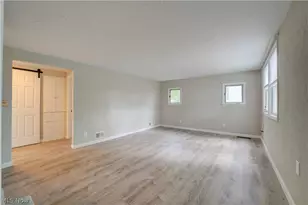 357 Erie Rd, Vermilion, OH 44089 - Photo 2