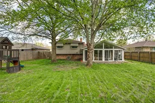 7850 E Linden Ln, Parma, OH 44130 - Photo 6