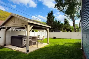 141 Spring St, Gnadenhutten, OH 44629 - Photo 6