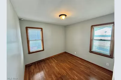 19520 Maple Heights Boulevard, Maple Heights, OH 44137 - Photo 12