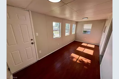 18108 McCracken Road, Maple Heights, OH 44137 - Photo 12