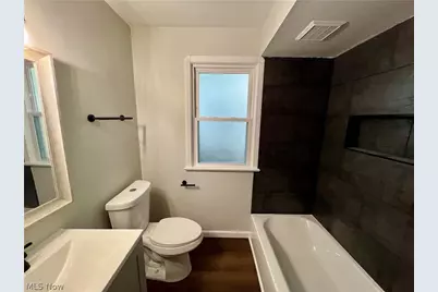 18108 McCracken Road, Maple Heights, OH 44137 - Photo 14