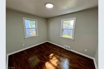 18108 McCracken Road, Maple Heights, OH 44137 - Photo 20
