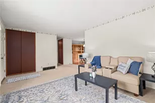 921 Duff Dr, Ashland, OH 44805 - Photo 2