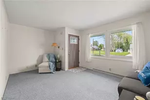 921 Duff Dr, Ashland, OH 44805 - Photo 10
