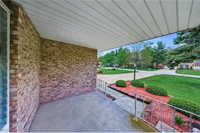 9841 Applewood Drive, North Royalton, OH 44133 - Photo 2