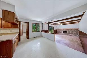 9841 Applewood Dr, North Royalton, OH 44133 - Photo 12