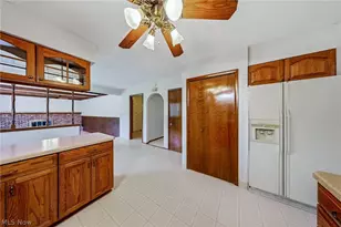 9841 Applewood Dr, North Royalton, OH 44133 - Photo 8