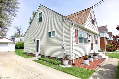 21001 Wilmore Avenue, Euclid, OH 44123 - Photo 6