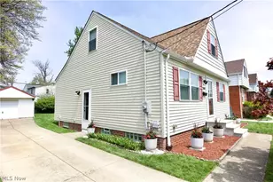 21001 Wilmore Ave, Euclid, OH 44123 - Photo 6