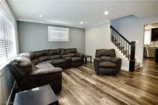 21001 Wilmore Ave, Euclid, OH 44123 - Photo 8