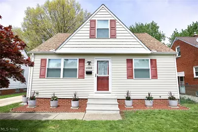 21001 Wilmore Avenue, Euclid, OH 44123 - Photo 2