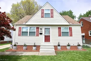 21001 Wilmore Ave, Euclid, OH 44123 - Photo 2