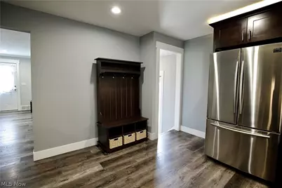 21001 Wilmore Avenue, Euclid, OH 44123 - Photo 14