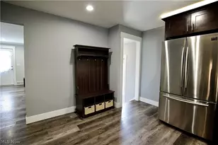 21001 Wilmore Ave, Euclid, OH 44123 - Photo 14