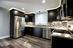 21001 Wilmore Ave, Euclid, OH 44123 - Photo 10