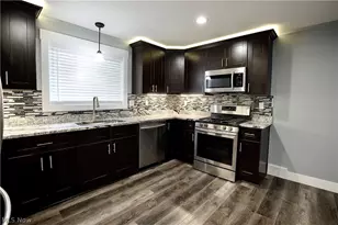 21001 Wilmore Ave, Euclid, OH 44123 - Photo 12