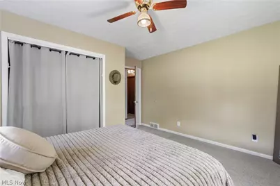 370 Applegrove Street NE, North Canton, OH 44720 - Photo 16