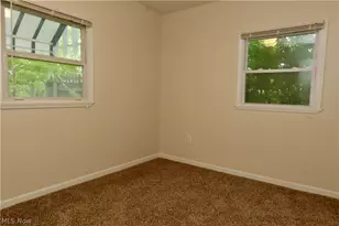 229 Lexington Ave, Elyria, OH 44035 - Photo 14