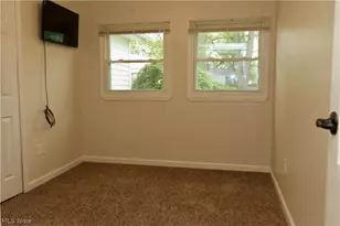 229 Lexington Ave, Elyria, OH 44035 - Photo 18