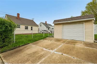 599 E 250th Street, Euclid, OH 44132 - Photo 36