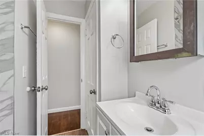 599 E 250th Street, Euclid, OH 44132 - Photo 22