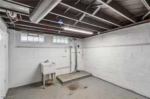 599 E 250th St, Euclid, OH 44132 - Photo 40