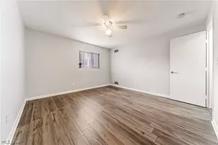 22011 River Oaks Dr, Rocky River, OH 44116 - Photo 12