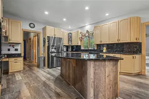 170 Oak Tree Dr, Canfield, OH 44406 - Photo 8