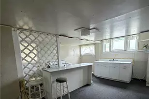 337 Broadway Ave, Wellsville, OH 43968 - Photo 2