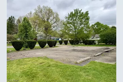 792 Kingwood Drive NE, Bolivar, OH 44612 - Photo 14